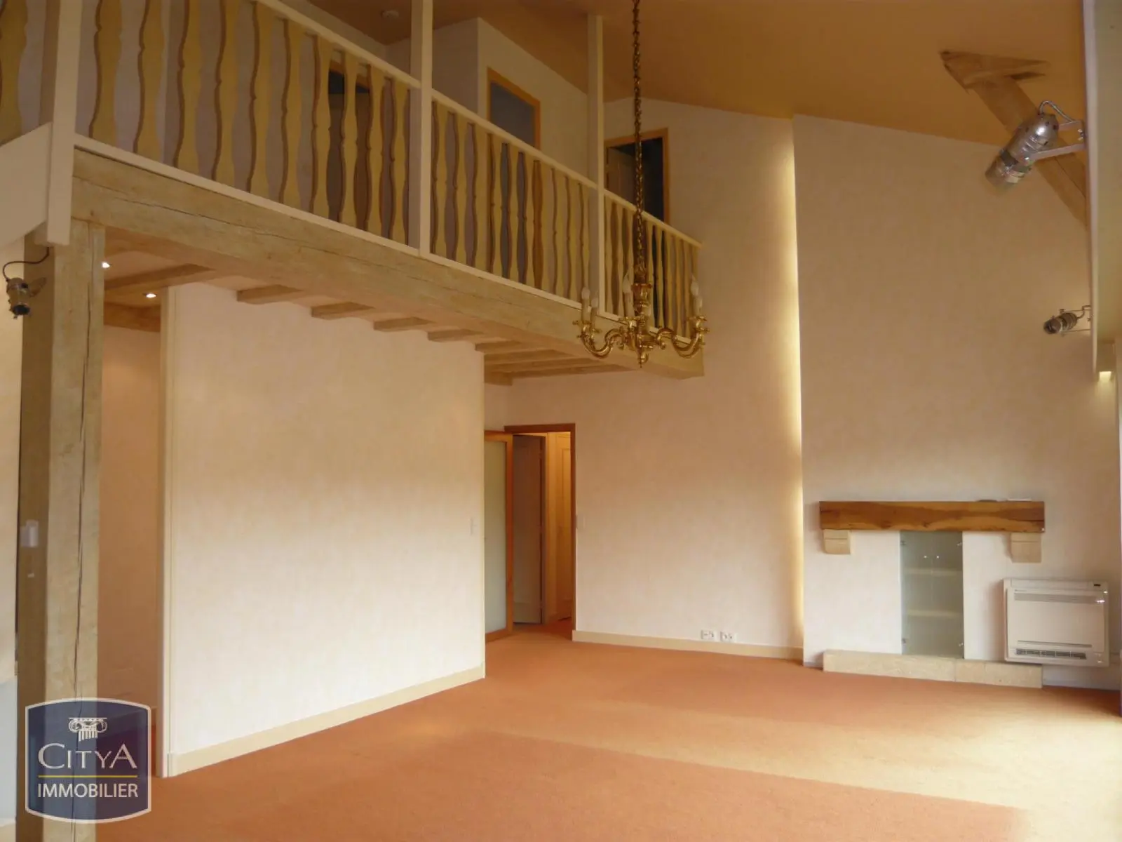 Photo 1 Appartement 5 pièces 149.82m²