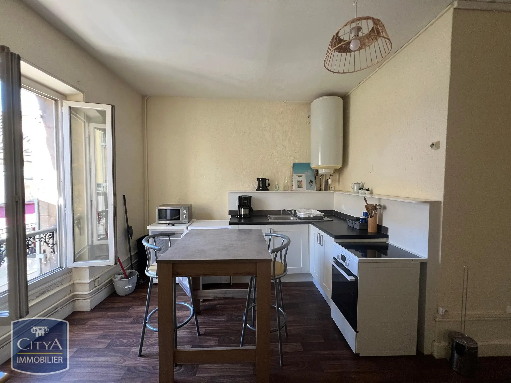 Photo 3 Immeuble 300m²