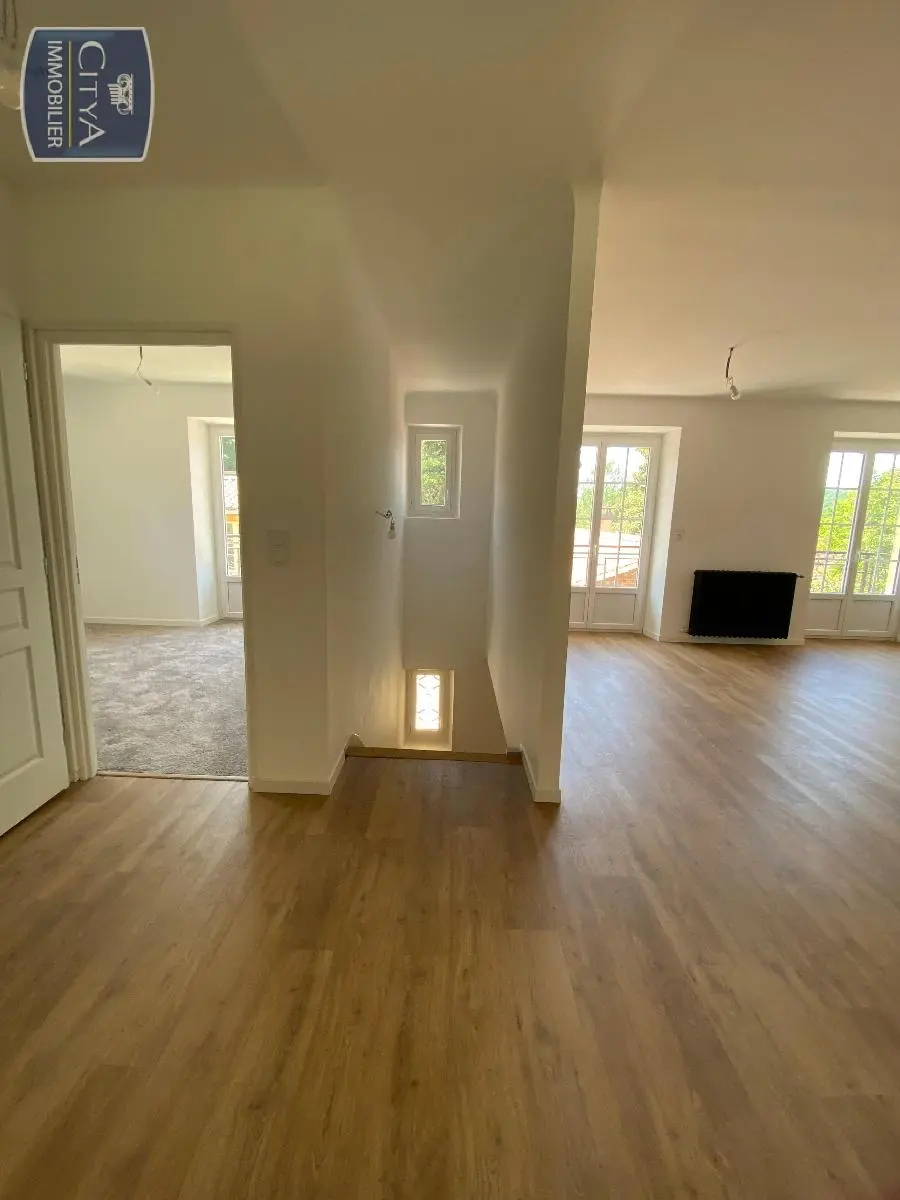 Photo 4 Maison 7 pièces 200m²