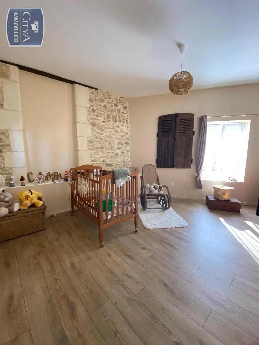 Photo 10 Maison 5 pièces 177m²