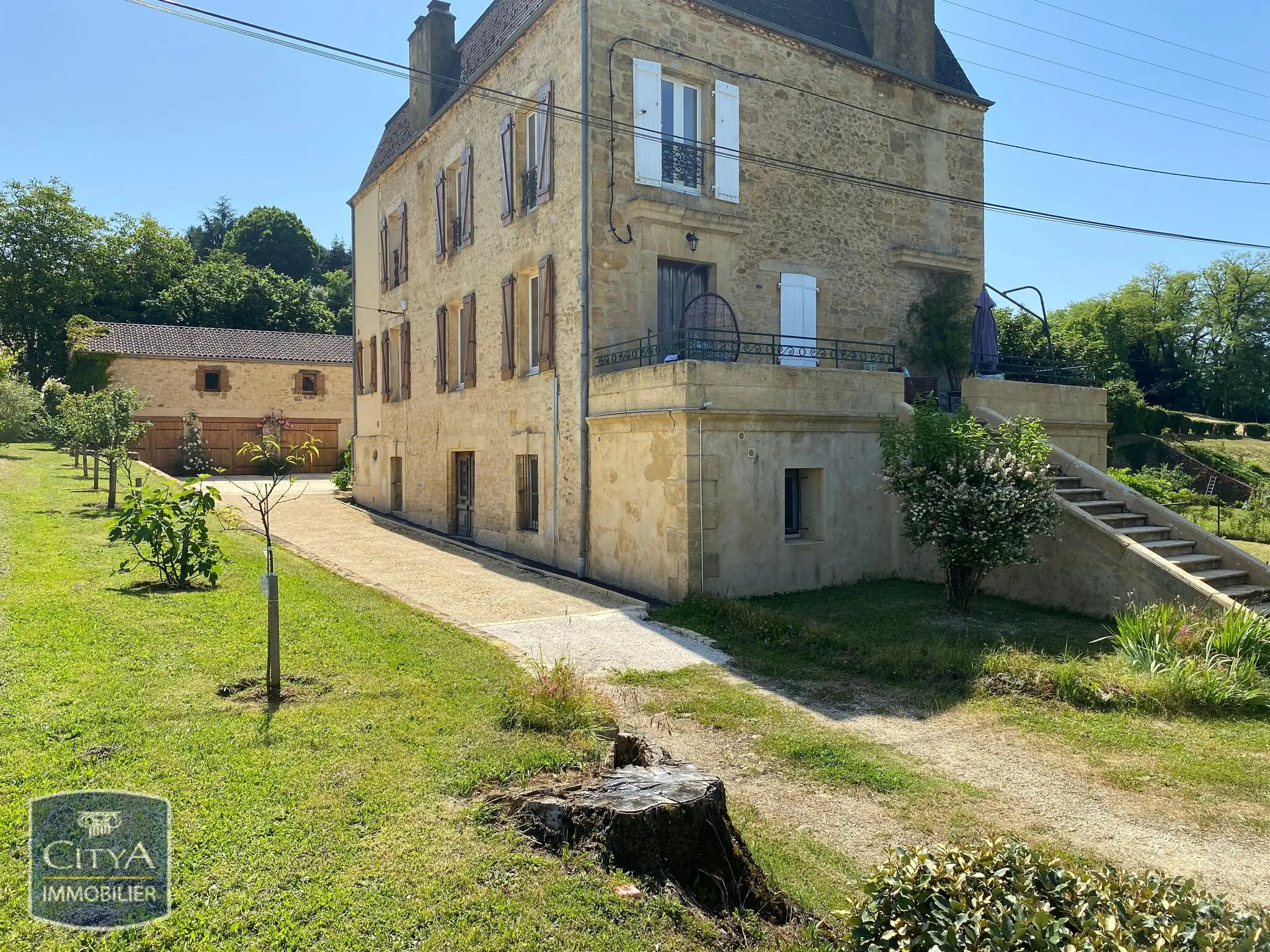Photo 5 Maison 10 pièces 350m²