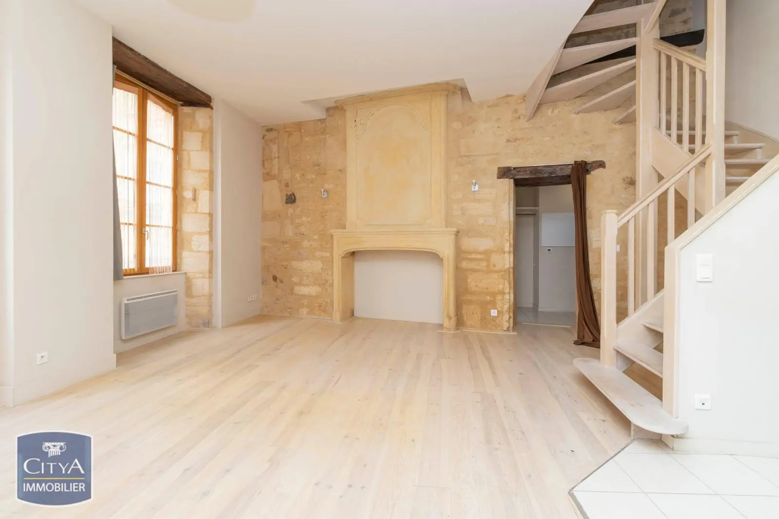 Photo 1 Appartement 4 pièces 93.86m²