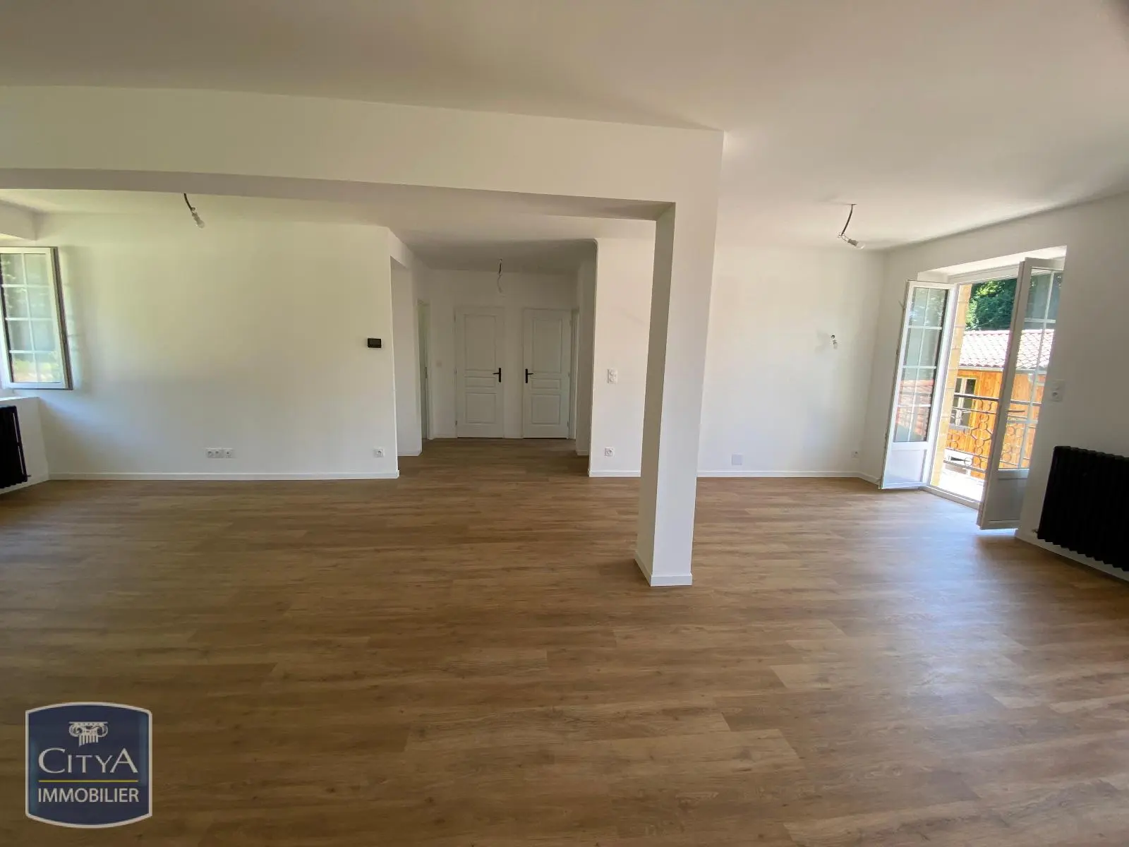 Photo 23 Maison 7 pièces 200m²