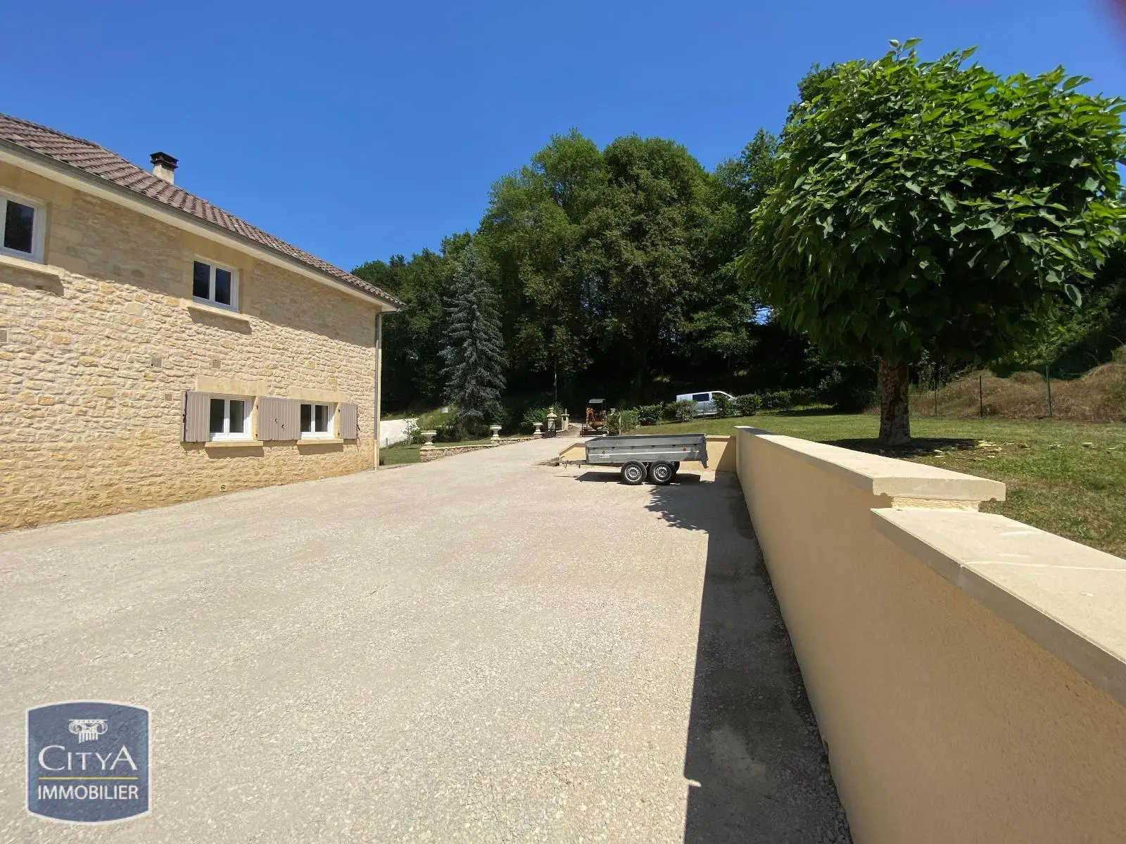 Photo 3 Maison 7 pièces 200m²