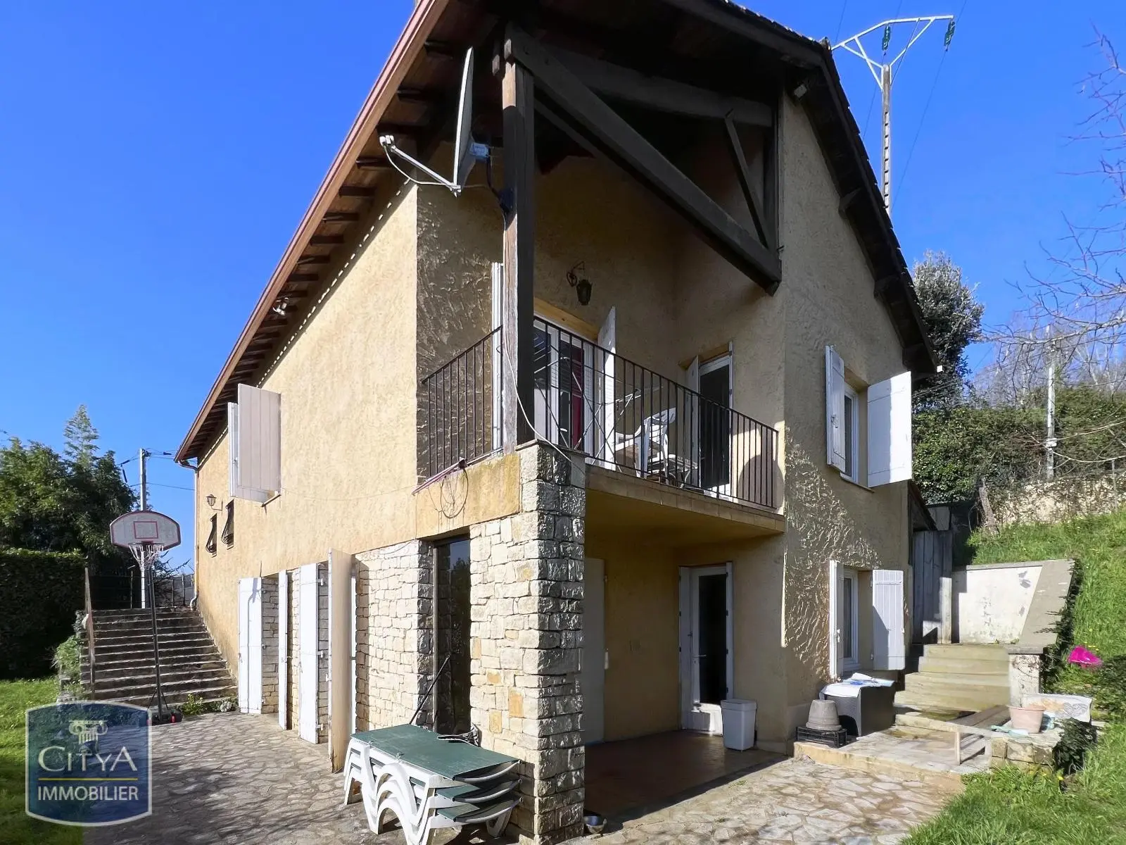 Photo 2 Maison 6 pièces 165m²