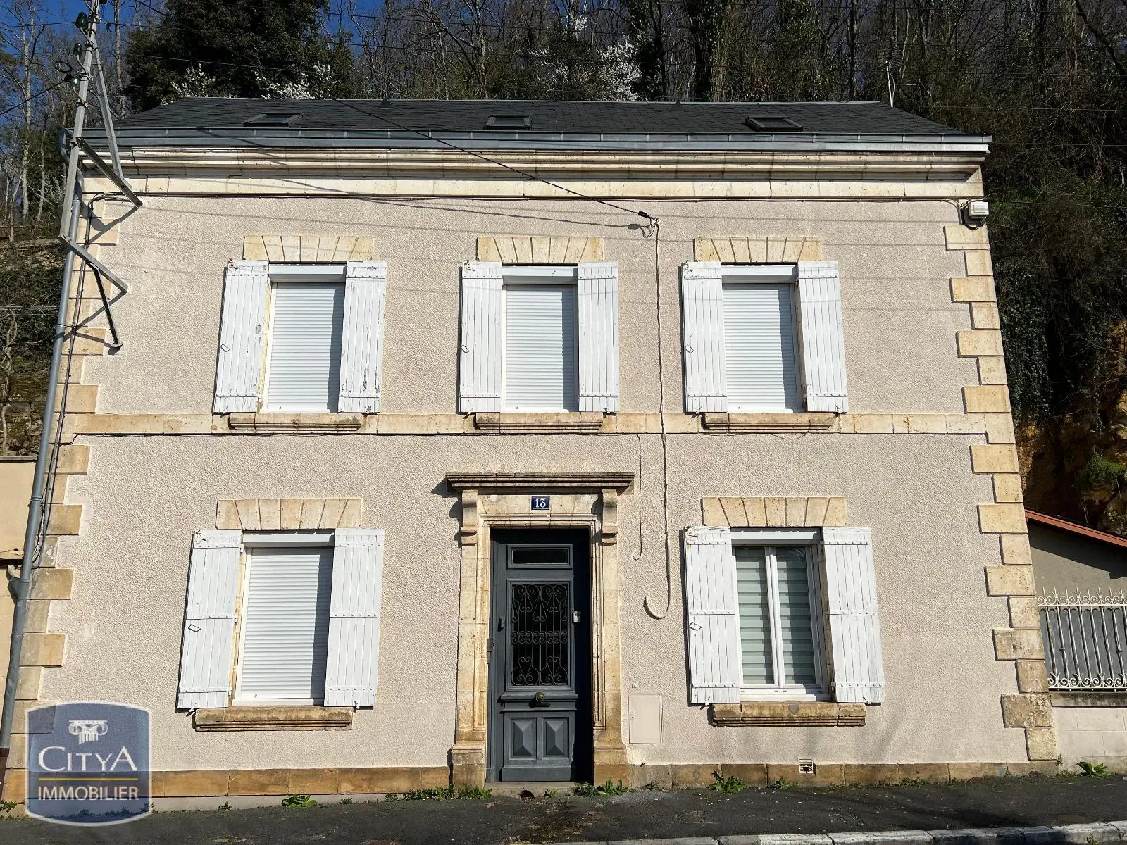 Photo 2 Immeuble 120m²