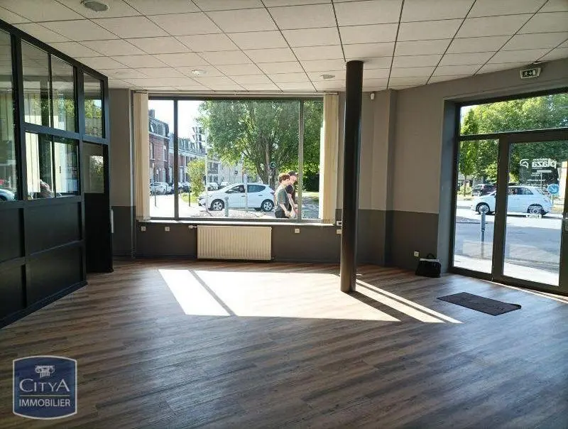 Photo 1 Local Commercial 130m²