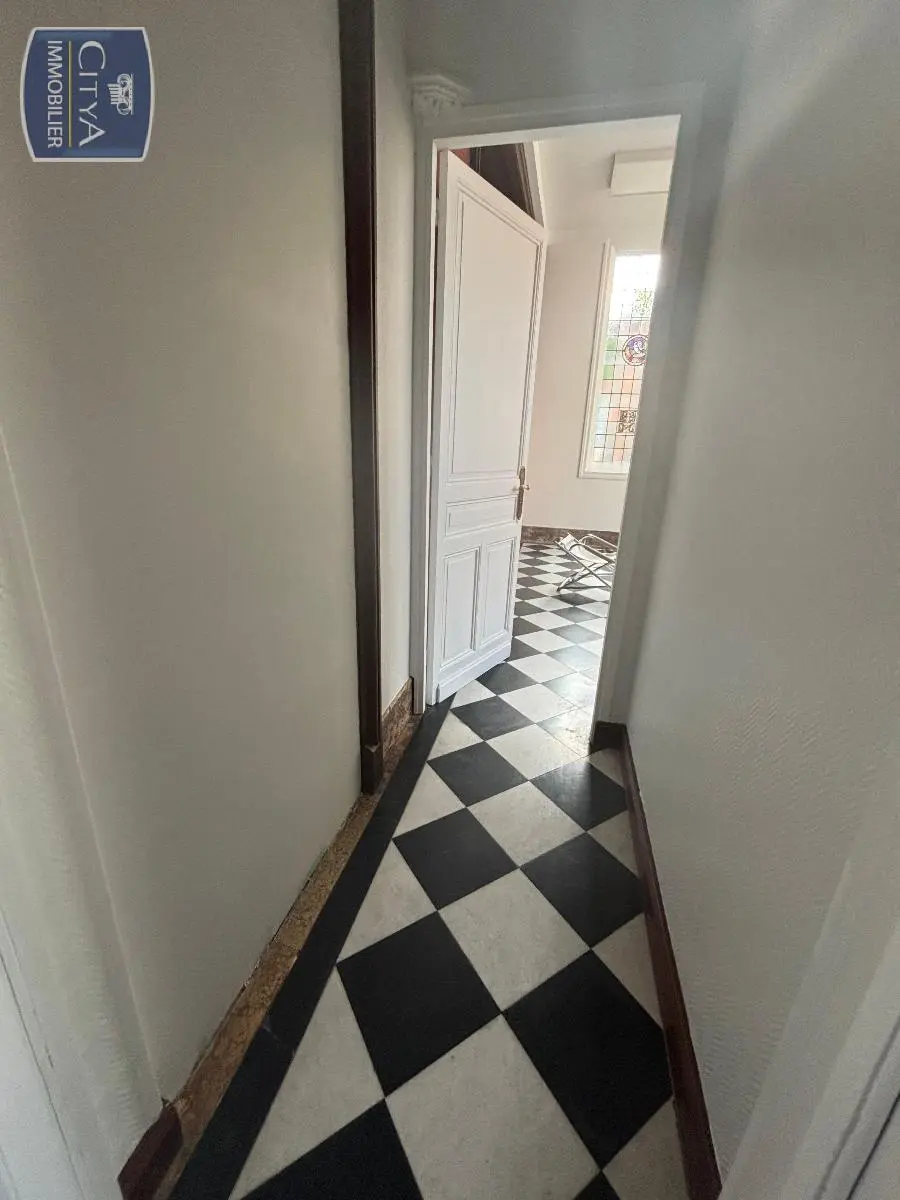 Photo 4 Local Professionnel