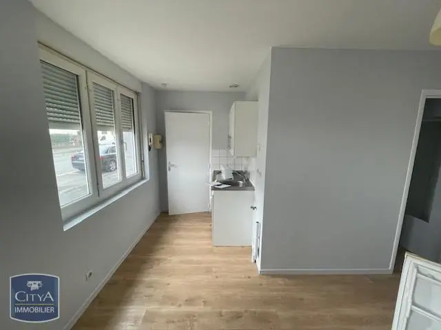 Photo 1 Appartement 1 pièce 18.8m²