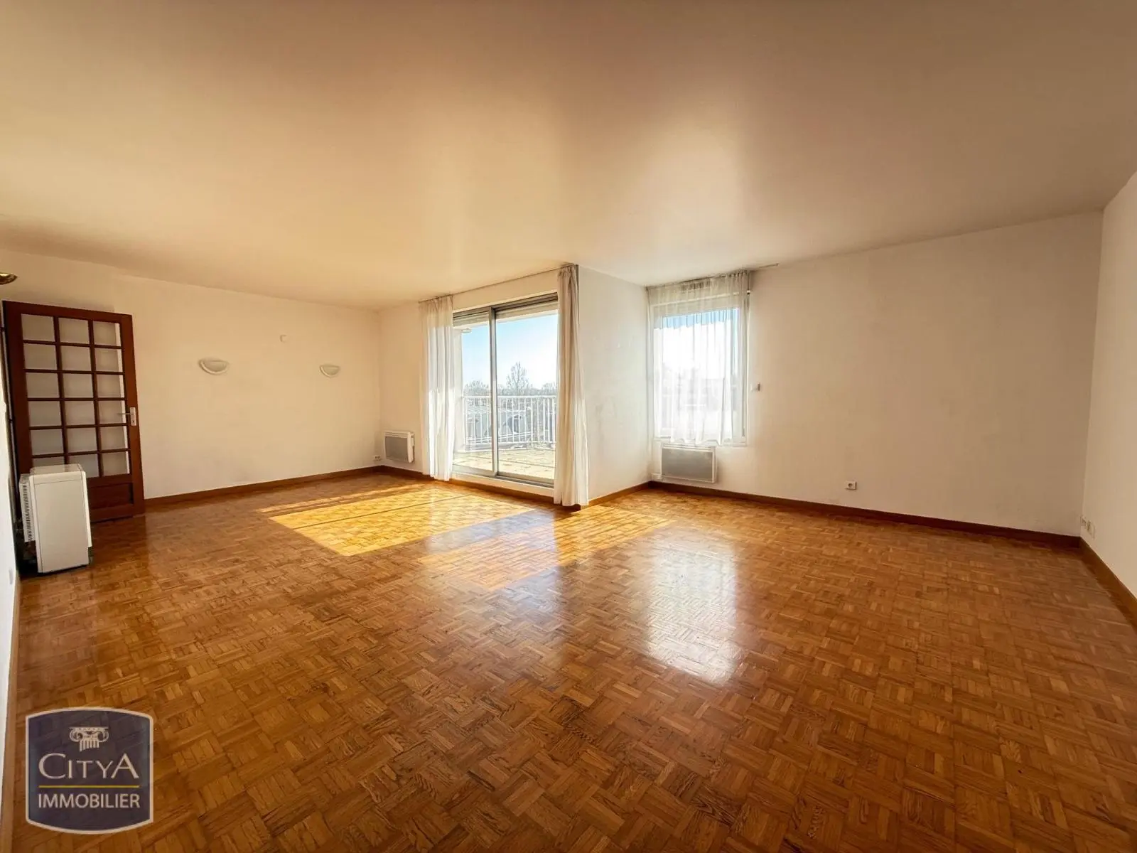 Photo 1 Appartement 4 pièces 113.73m²