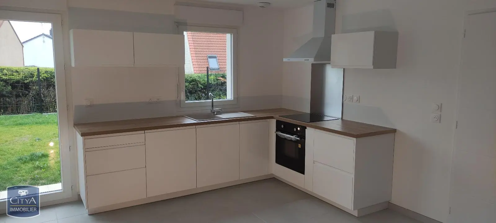 Photo 1 Maison 4 pièces 93.77m²