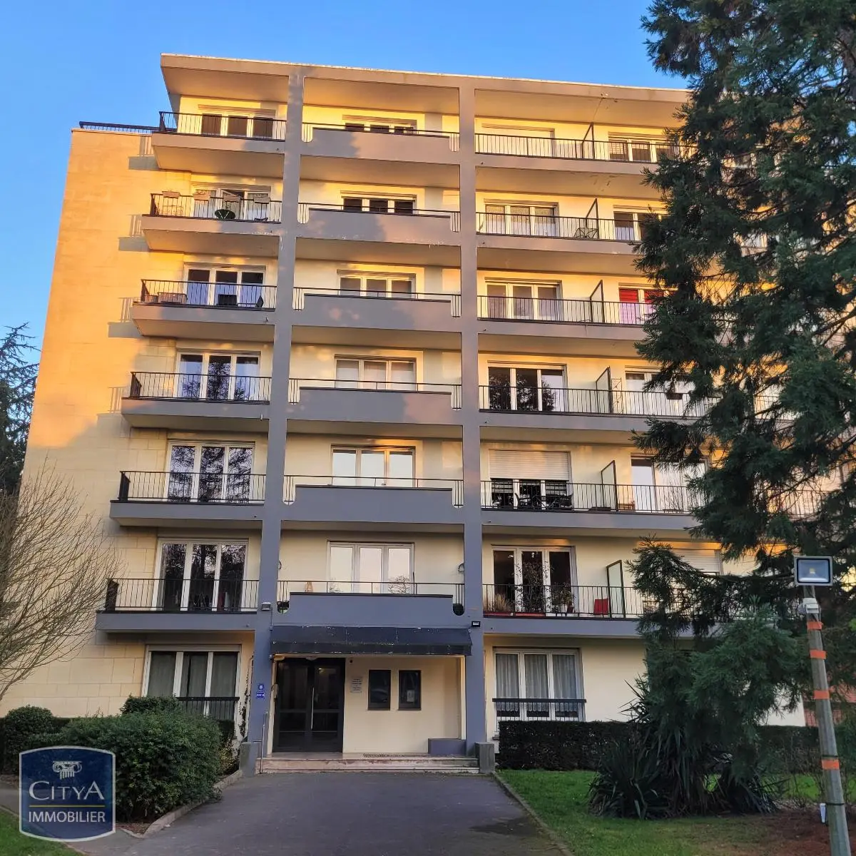 Photo 1 Appartement 1 pièce 32.37m²