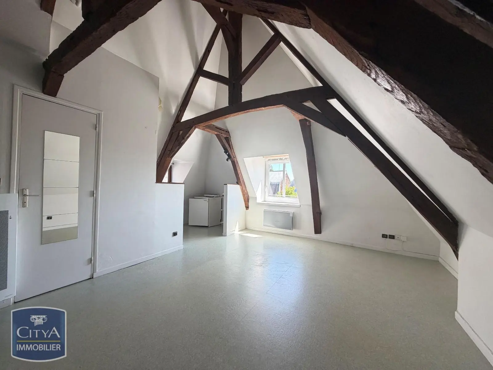 Photo 2 Appartement 1 pièce 25.26m²