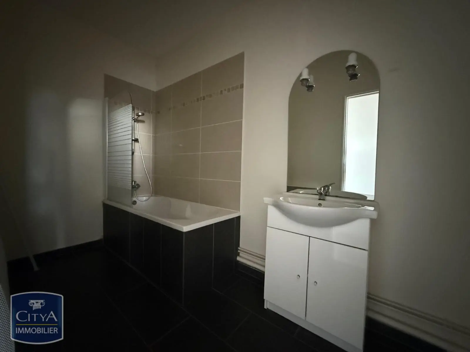 Photo 6 Appartement 2 pièces 57.56m²