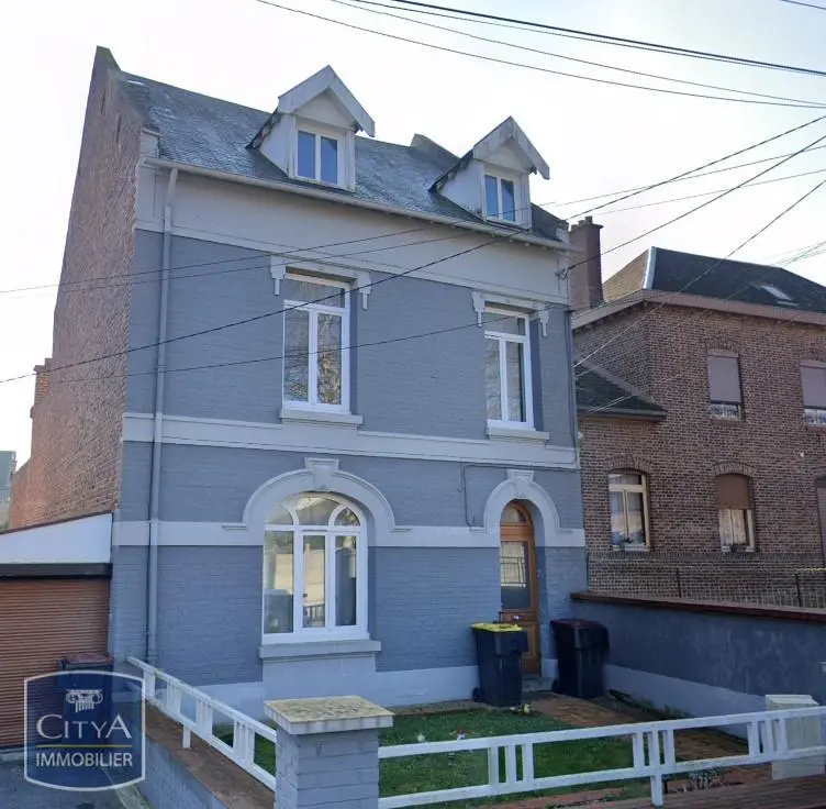 Photo 1 Maison 4 pièces 118.66m²
