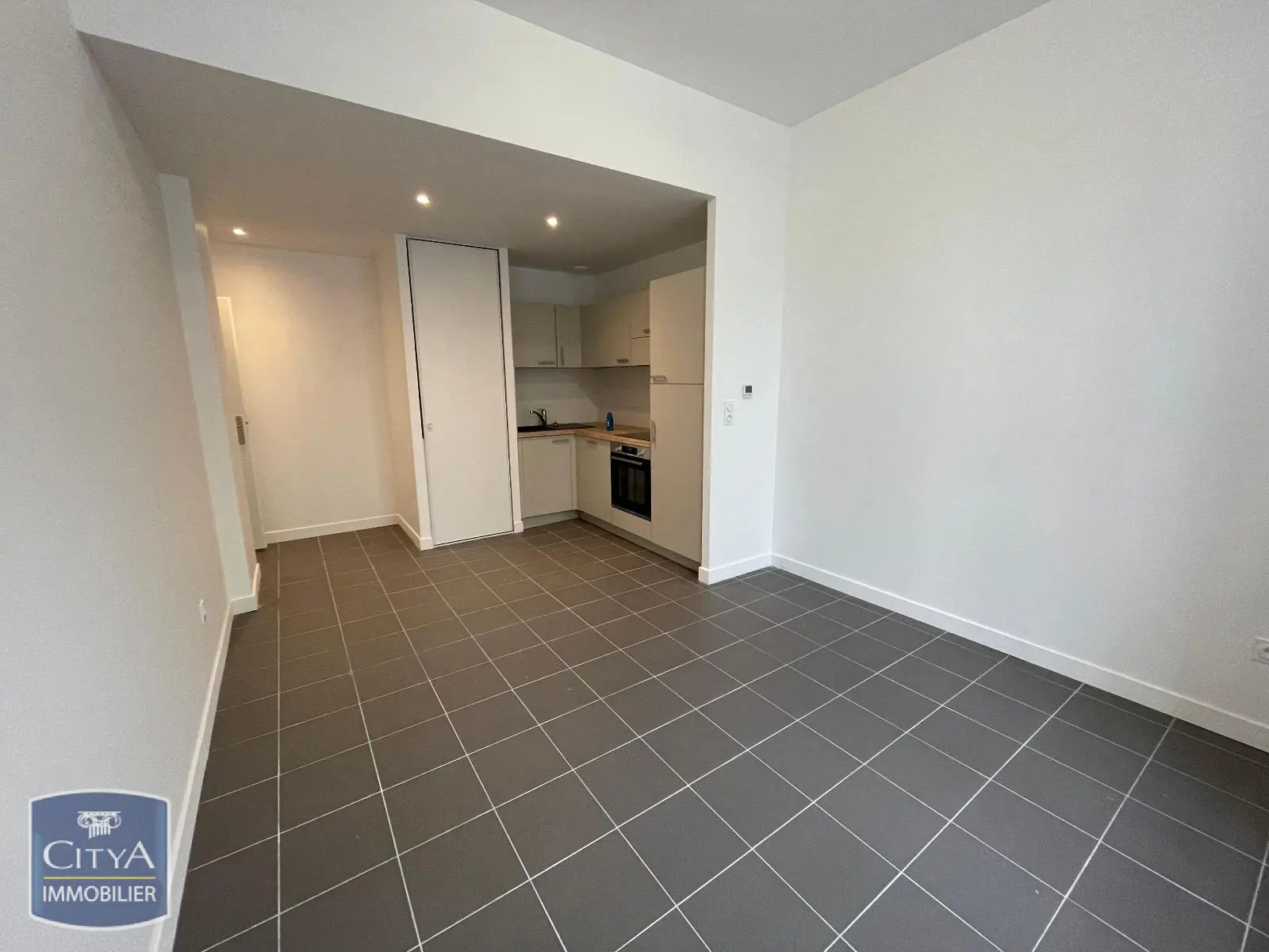 Photo 1 Appartement 2 pièces 38.39m²