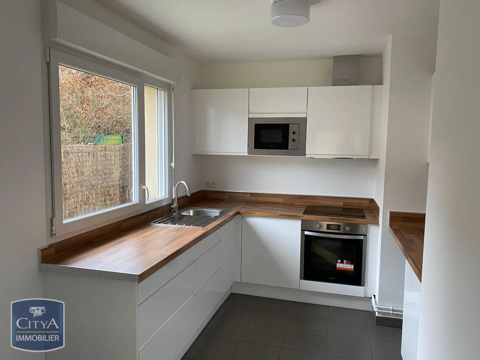 Photo 1 Maison 4 pièces 87.35m²