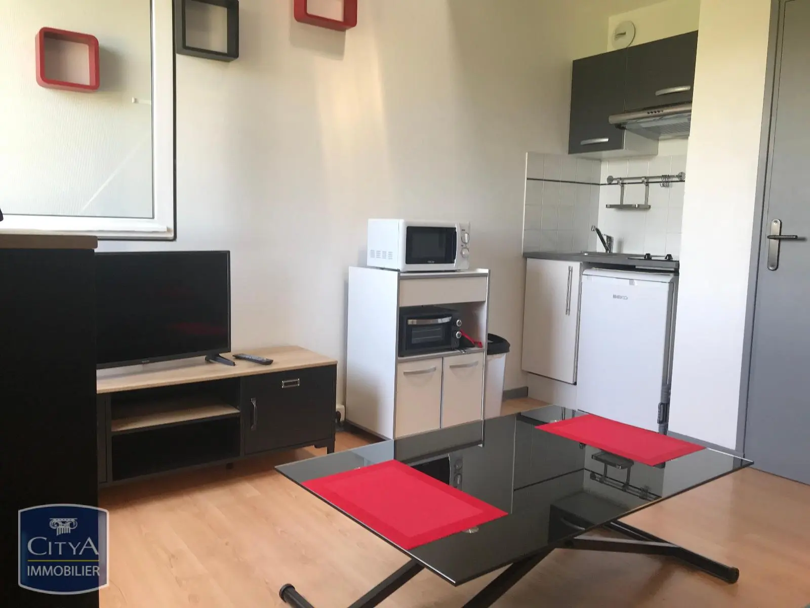 Photo 1 Appartement 1 pièce 29.7m²