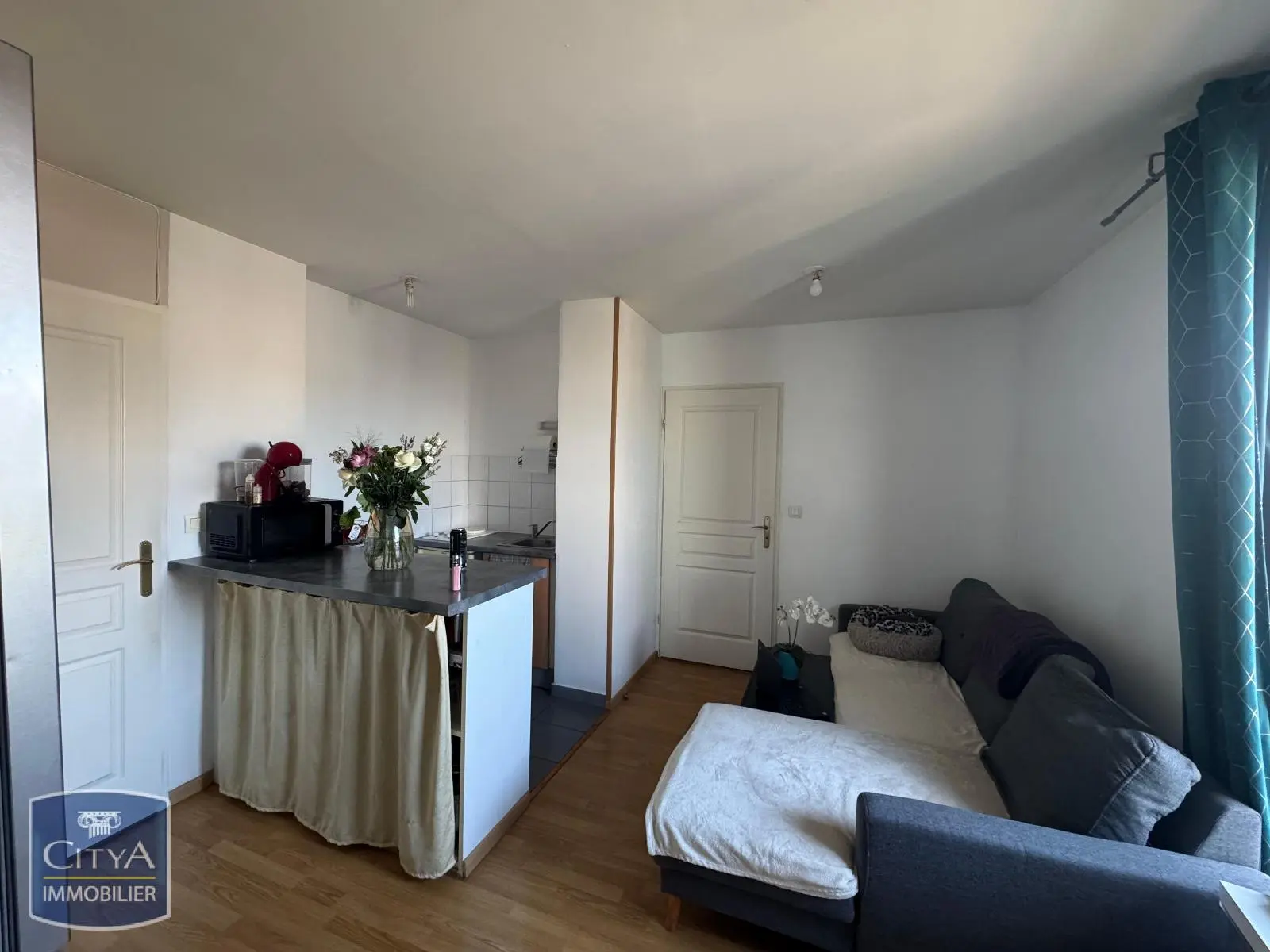 Photo 1 Appartement 2 pièces 31.98m²