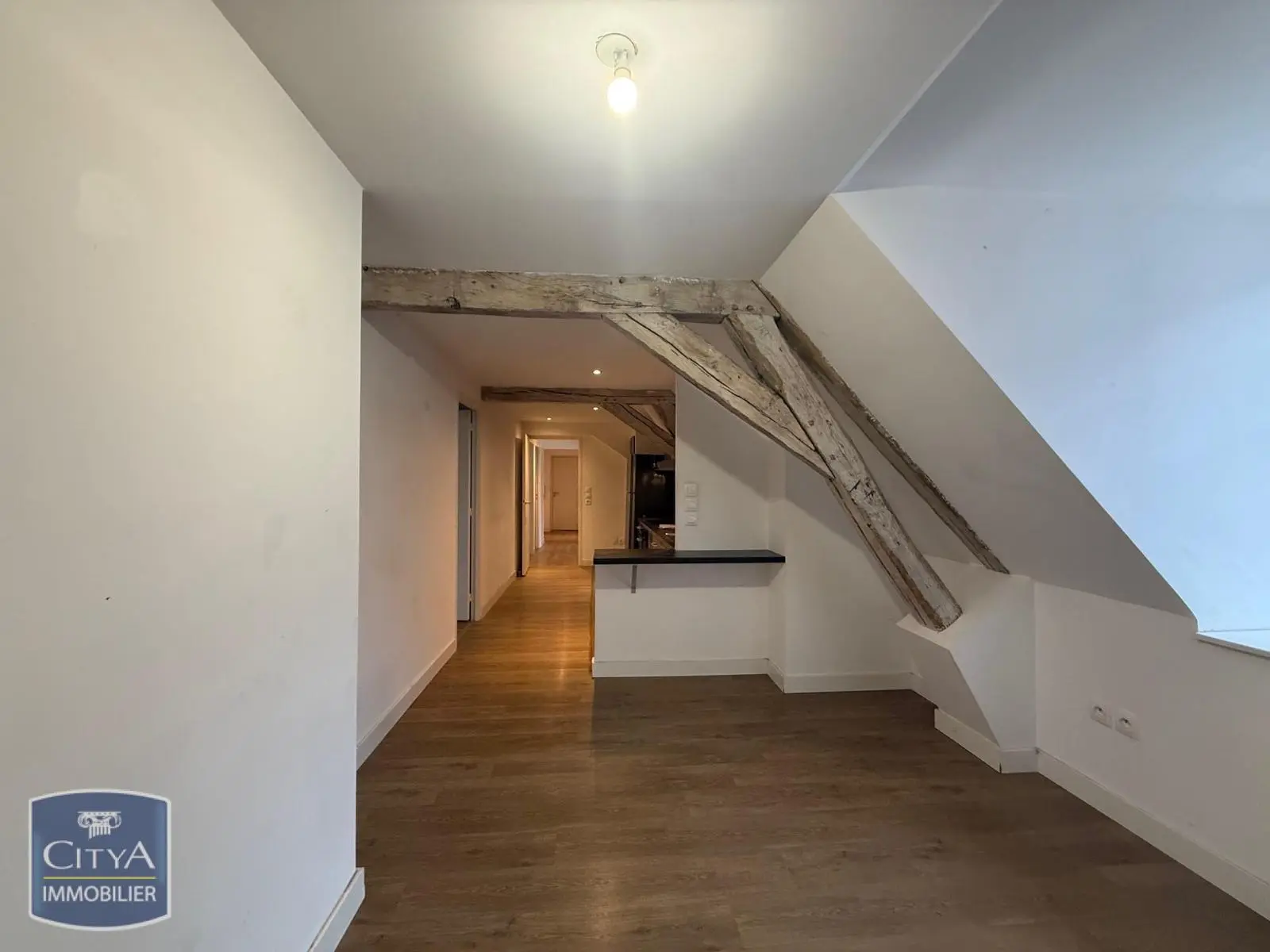 Photo 2 Appartement 4 pièces 77.86m²