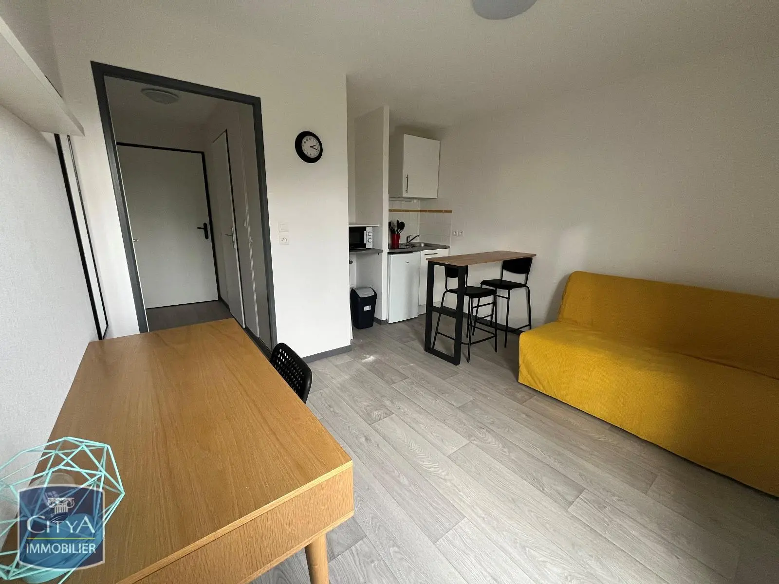Photo 1 Appartement 1 pièce 18.42m²