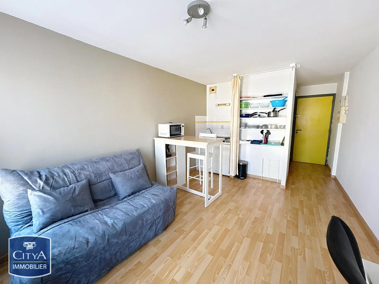 Photo 1 Appartement 1 pièce 18.72m²