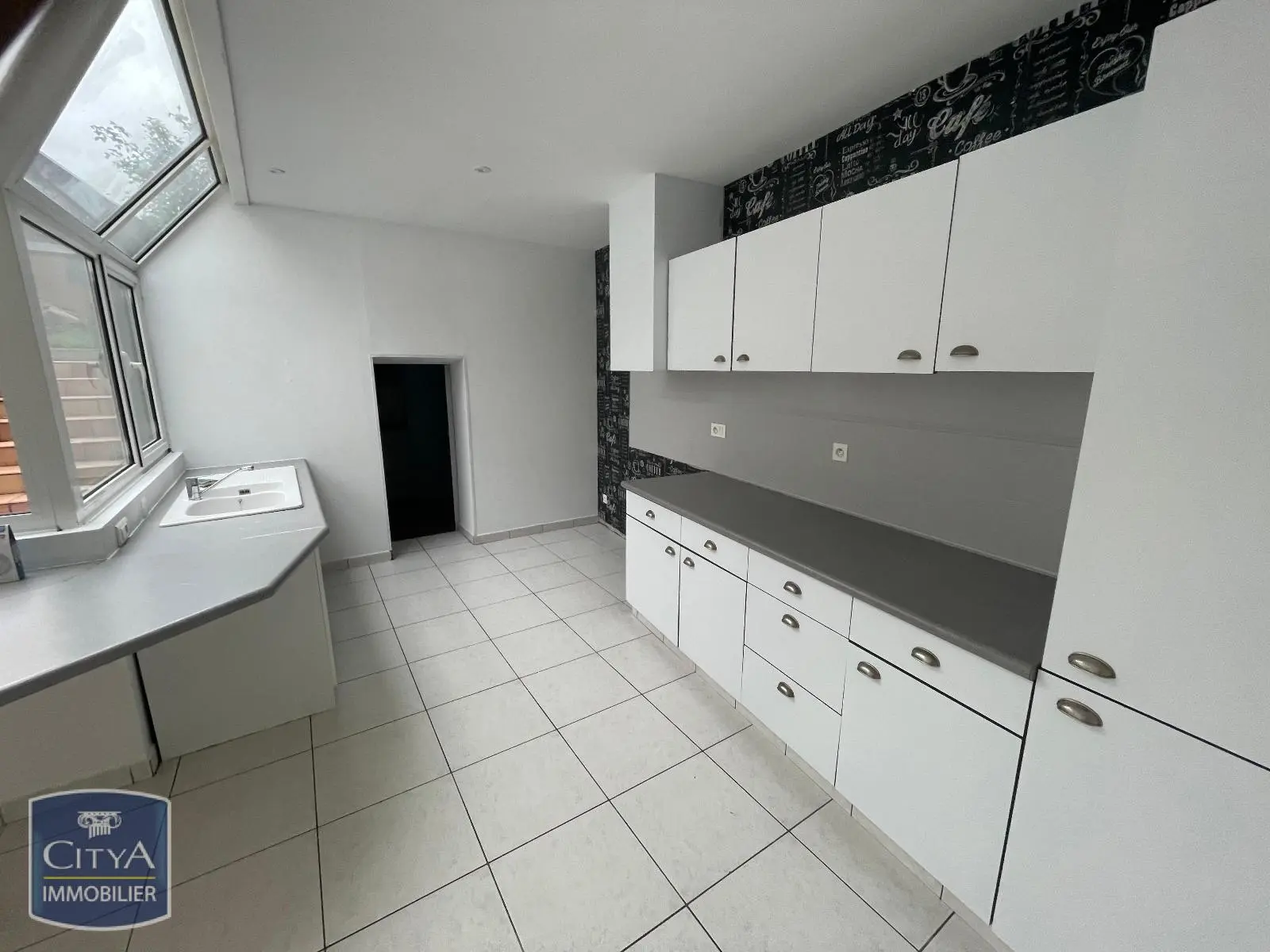 Photo 3 Maison 4 pièces 148.42m²