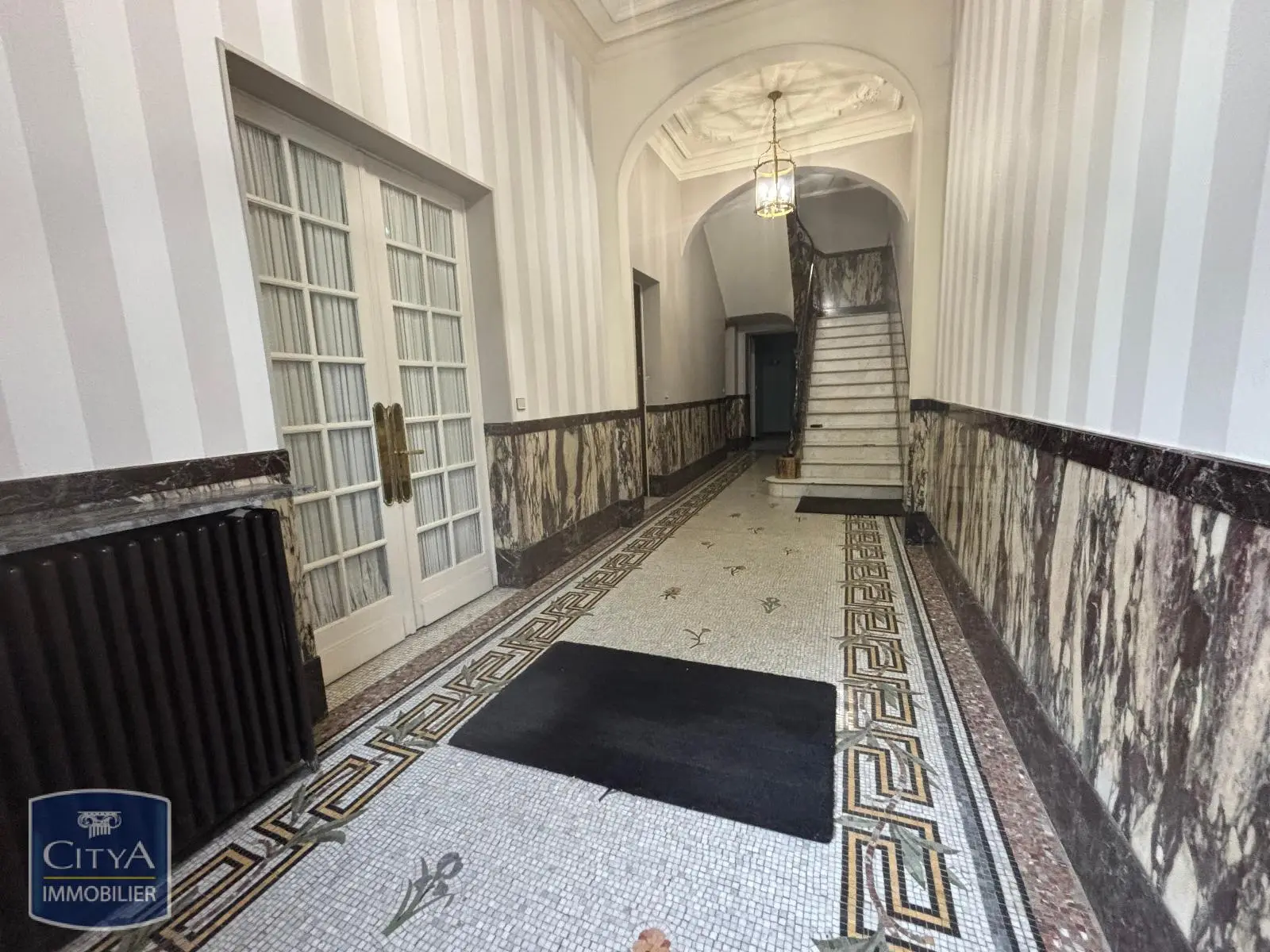 Photo 9 Local Professionnel