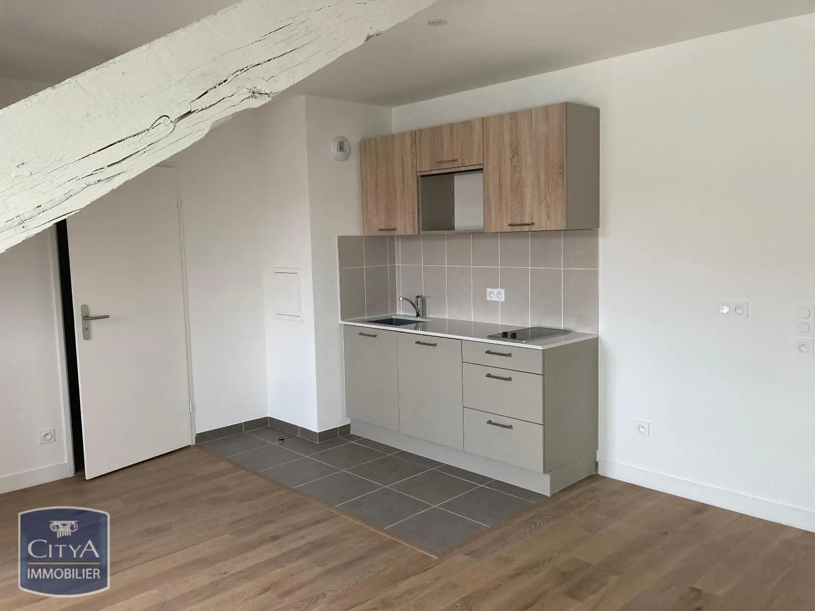 Appartement 1 pièce 28 m² · à Douai · 28,4 m² · 151 €/mois
