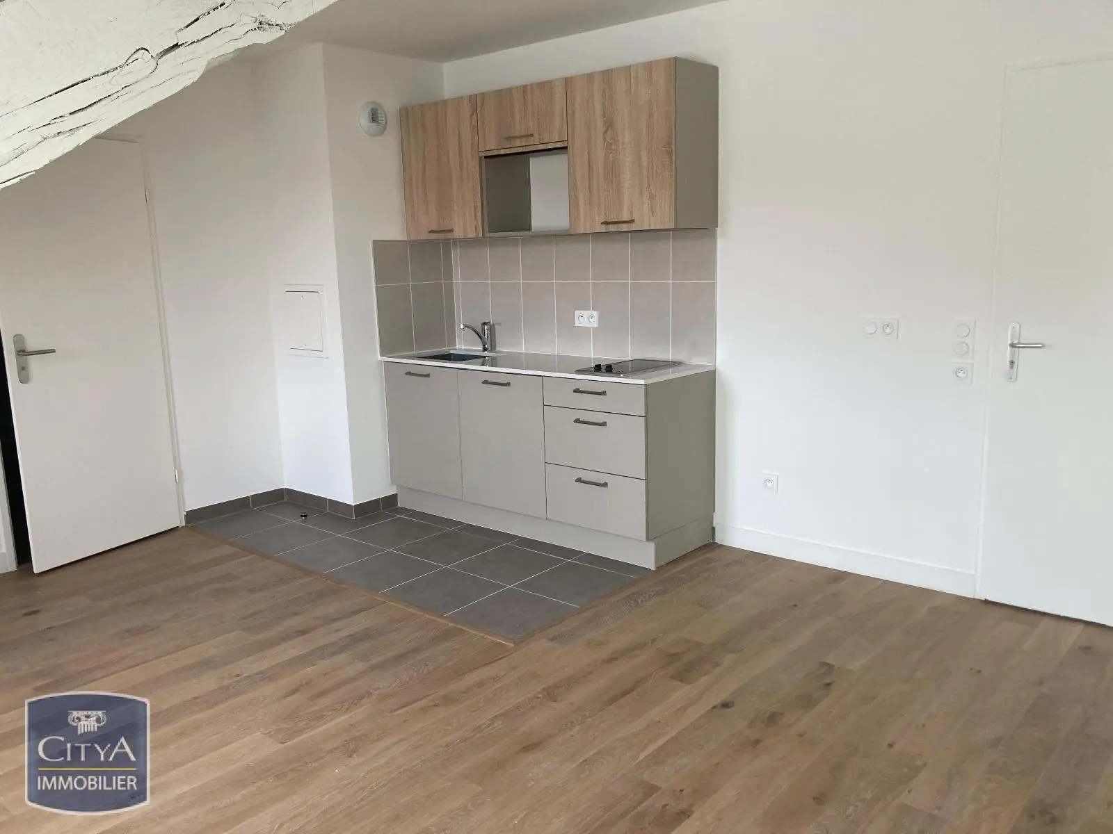 Photo 1 Appartement 1 pièce 26.08m²