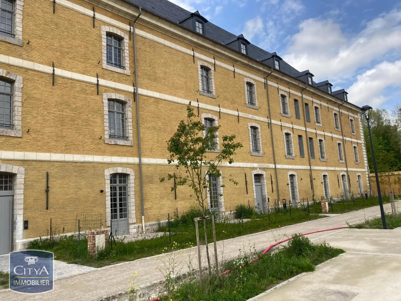 Photo 1 Appartement 1 pièce 51.22m²