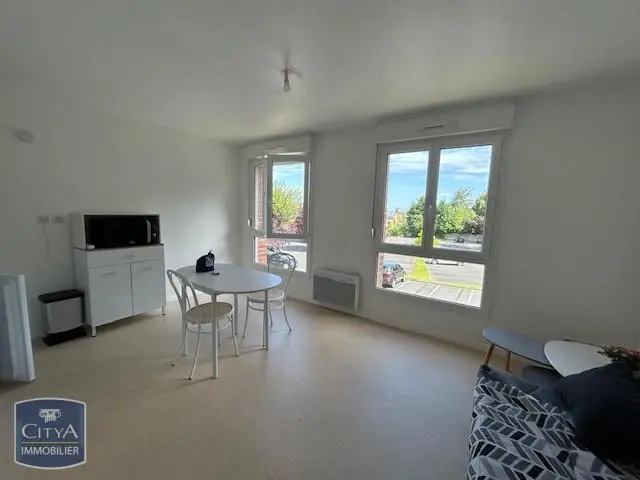Photo 2 Appartement 1 pièce 23.81m²