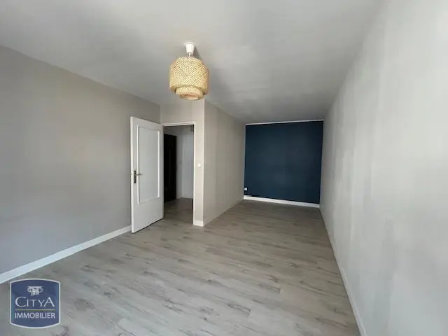 Photo 1 Appartement 1 pièce 36.69m²