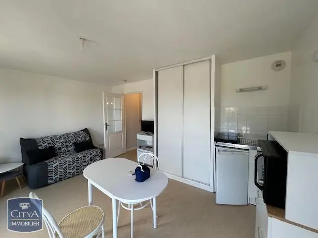 Photo 1 Appartement 1 pièce 23.81m²