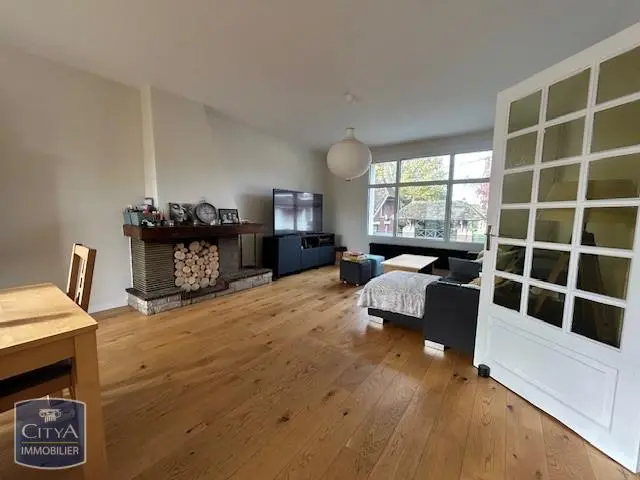 Photo 1 Maison 5 pièces 117.5m²