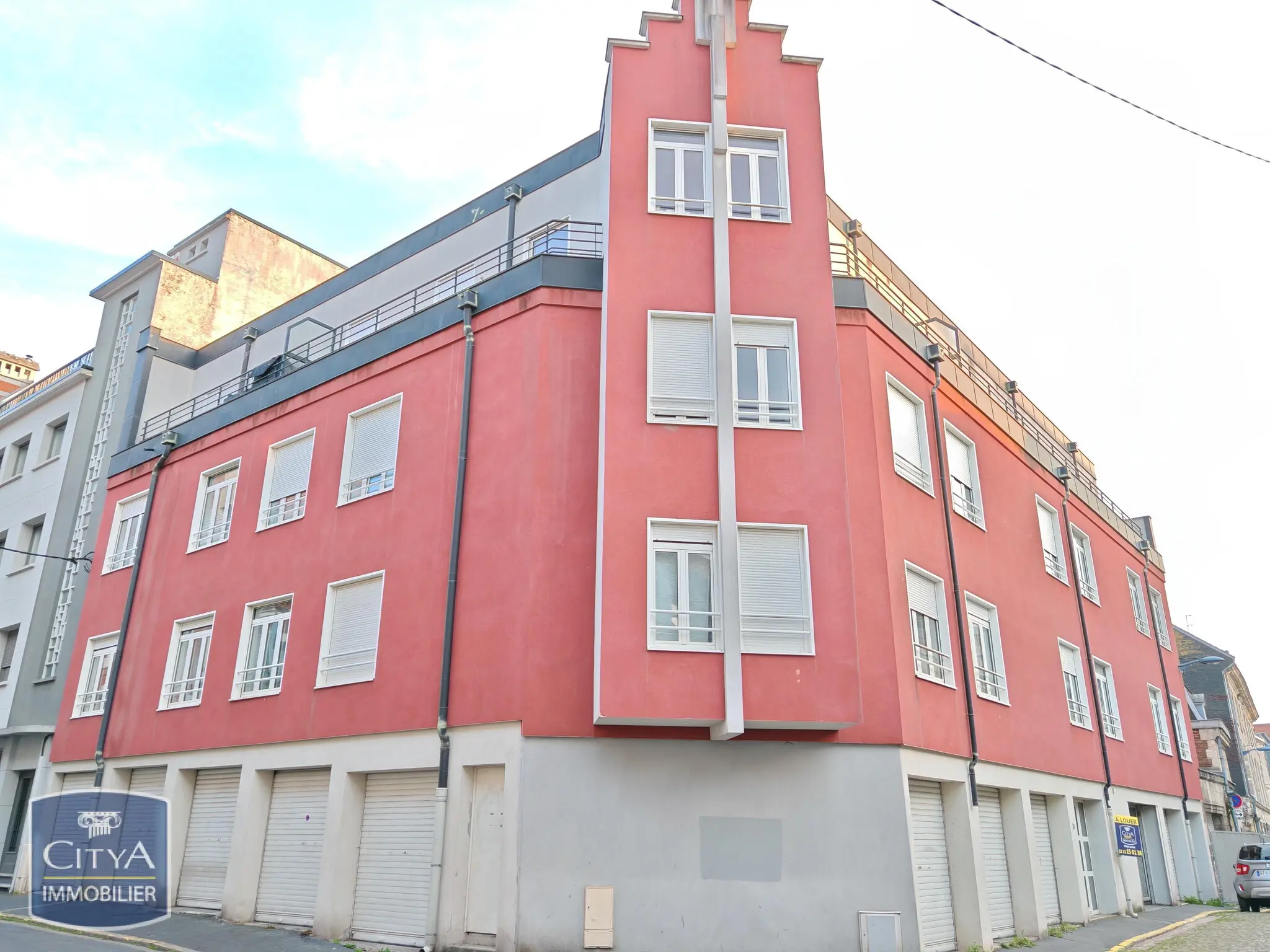 Photo 1 Immeuble 576m²