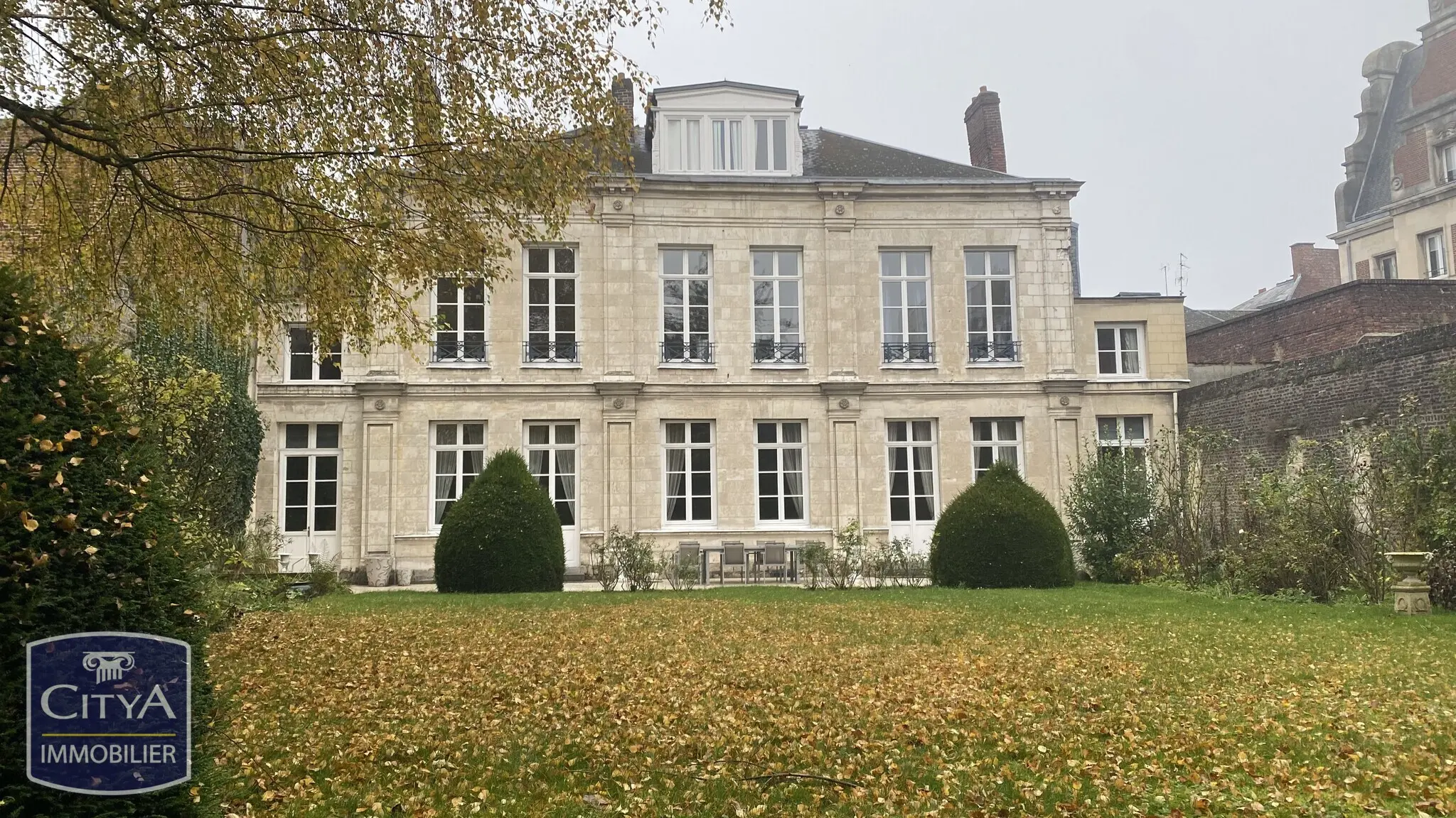 Photo 2 Maison 16 pièces 446m²