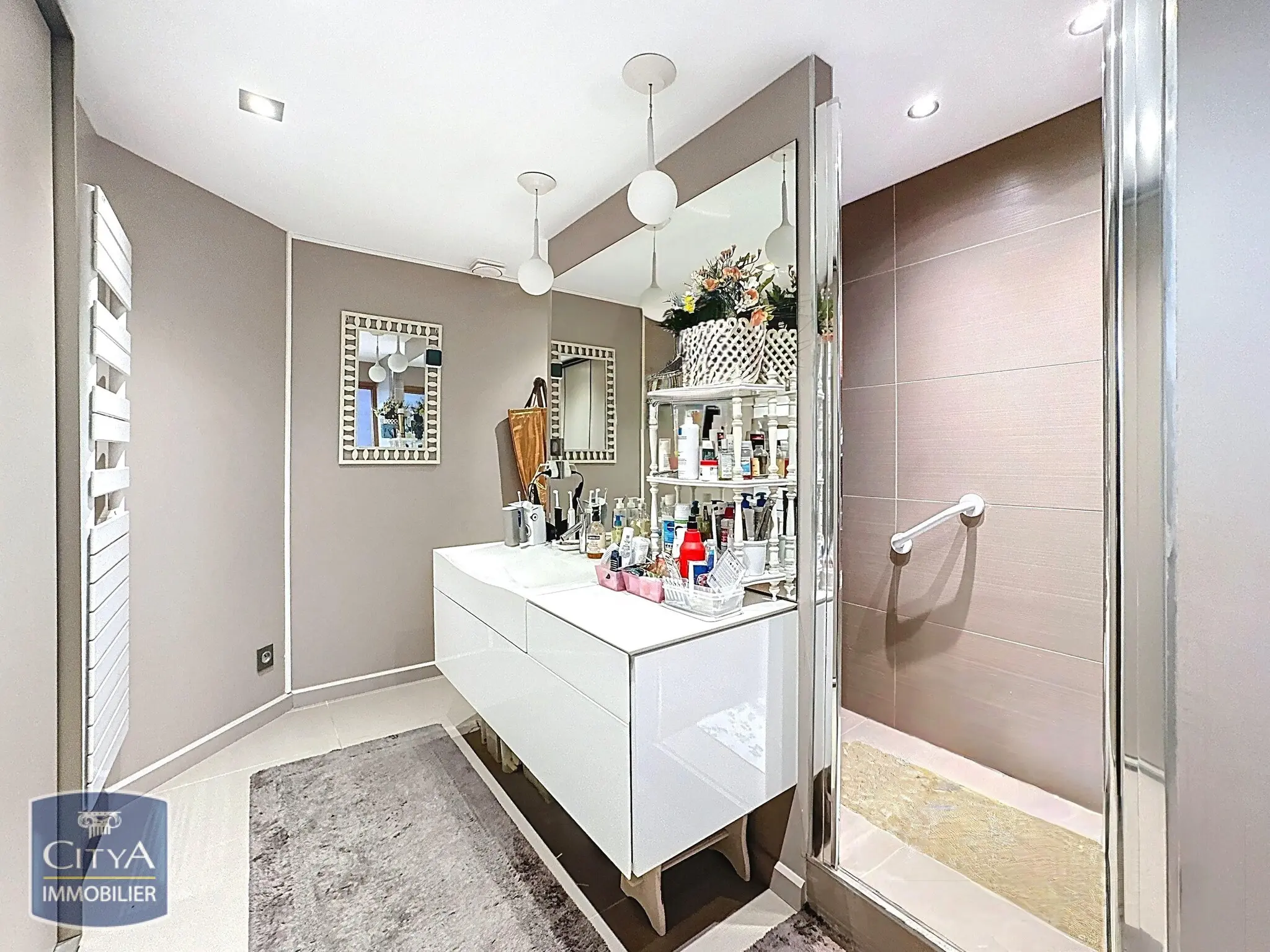 Photo 13 Appartement 4 pièces 168.51m²