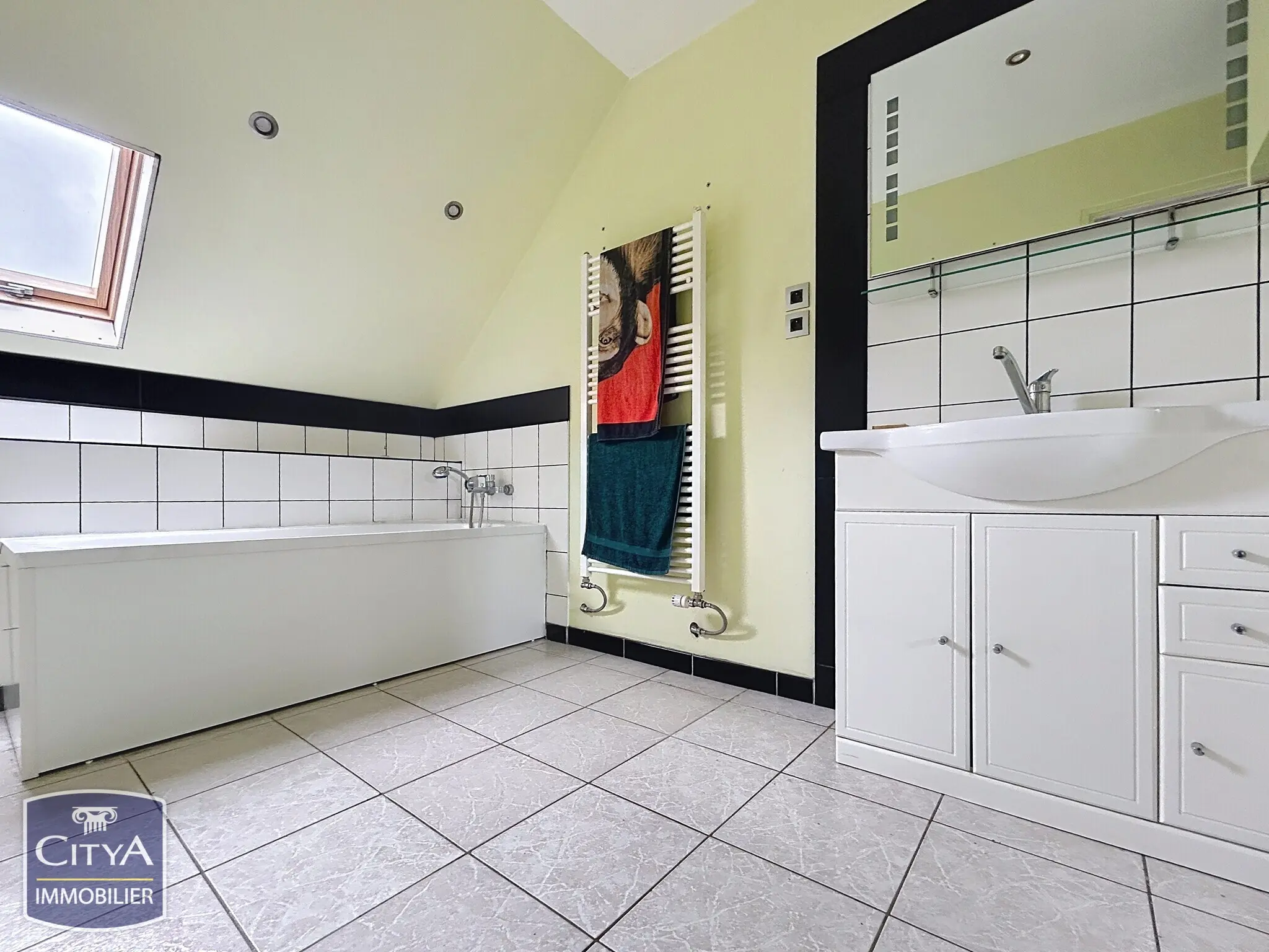 Photo 8 Maison 4 pièces 105m²