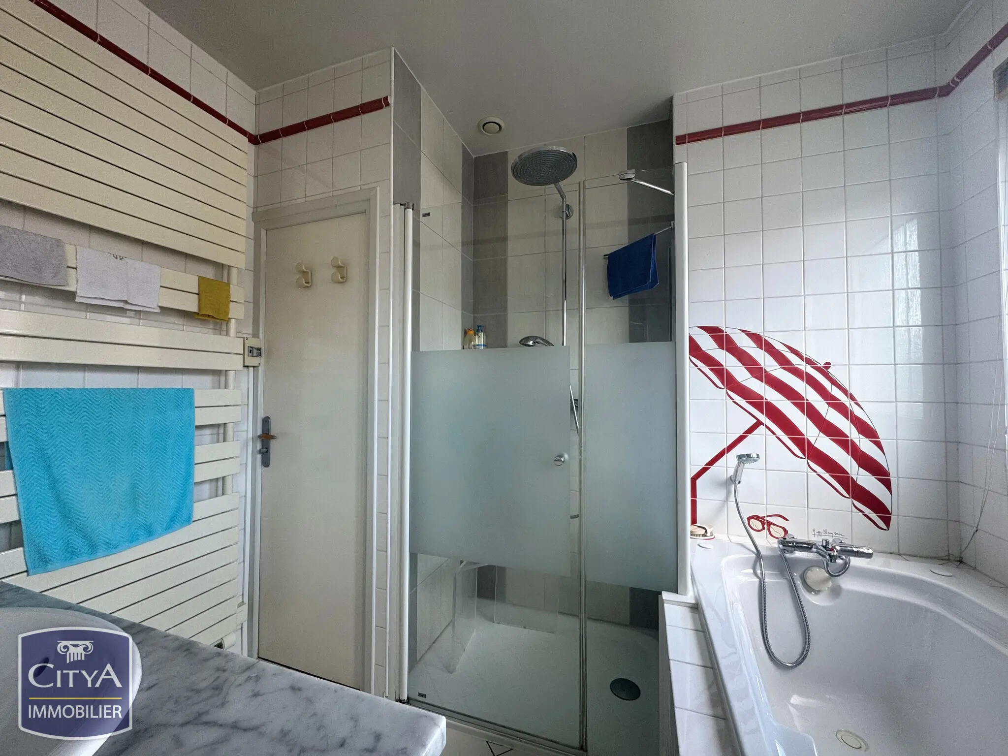 Photo 11 Maison 8 pièces 230m²