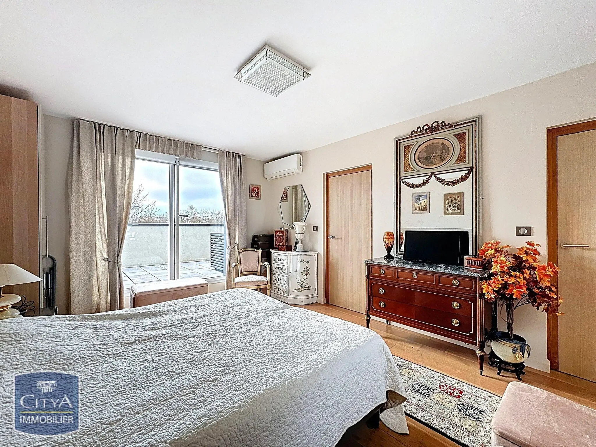 Photo 10 Appartement 4 pièces 168.51m²