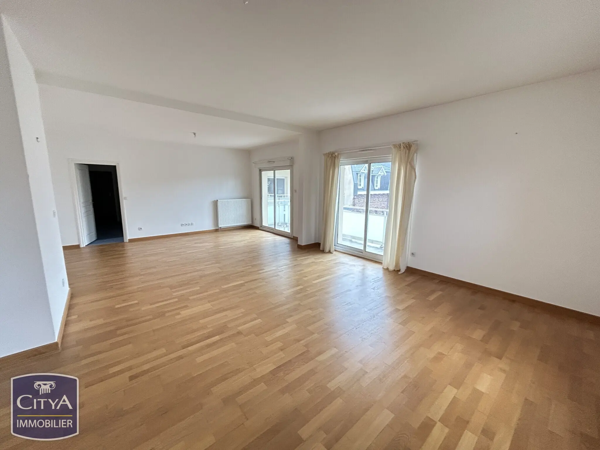 Photo 2 Appartement 5 pièces 164m²