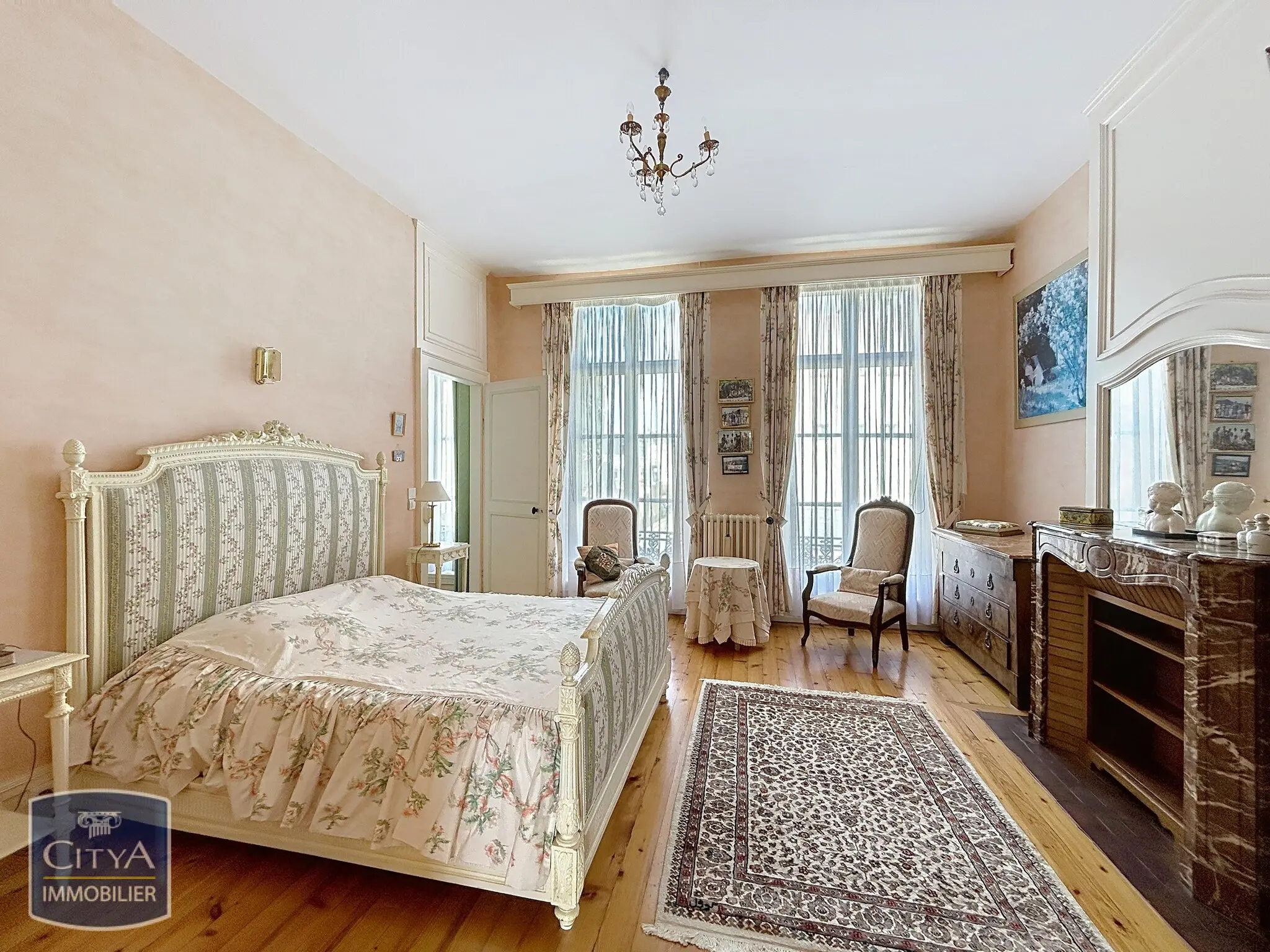 Photo 8 Maison 10 pièces 390.81m²