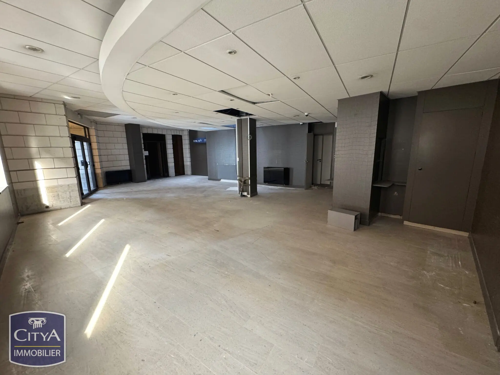 Photo 4 Immeuble 703m²