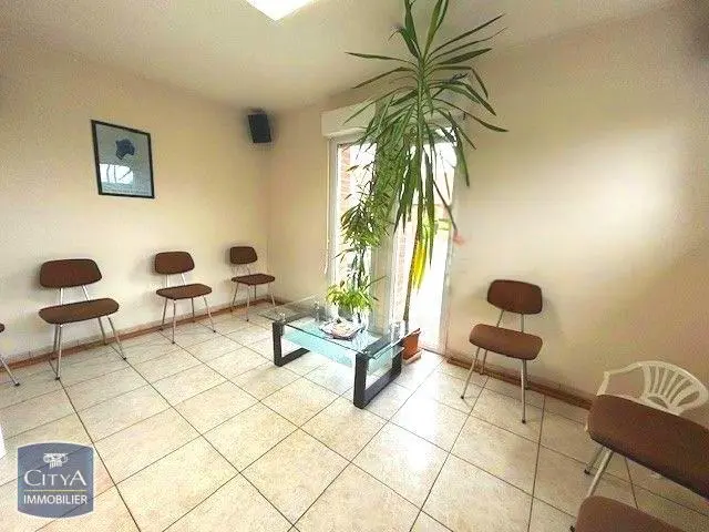 Photo 2 Local Professionnel