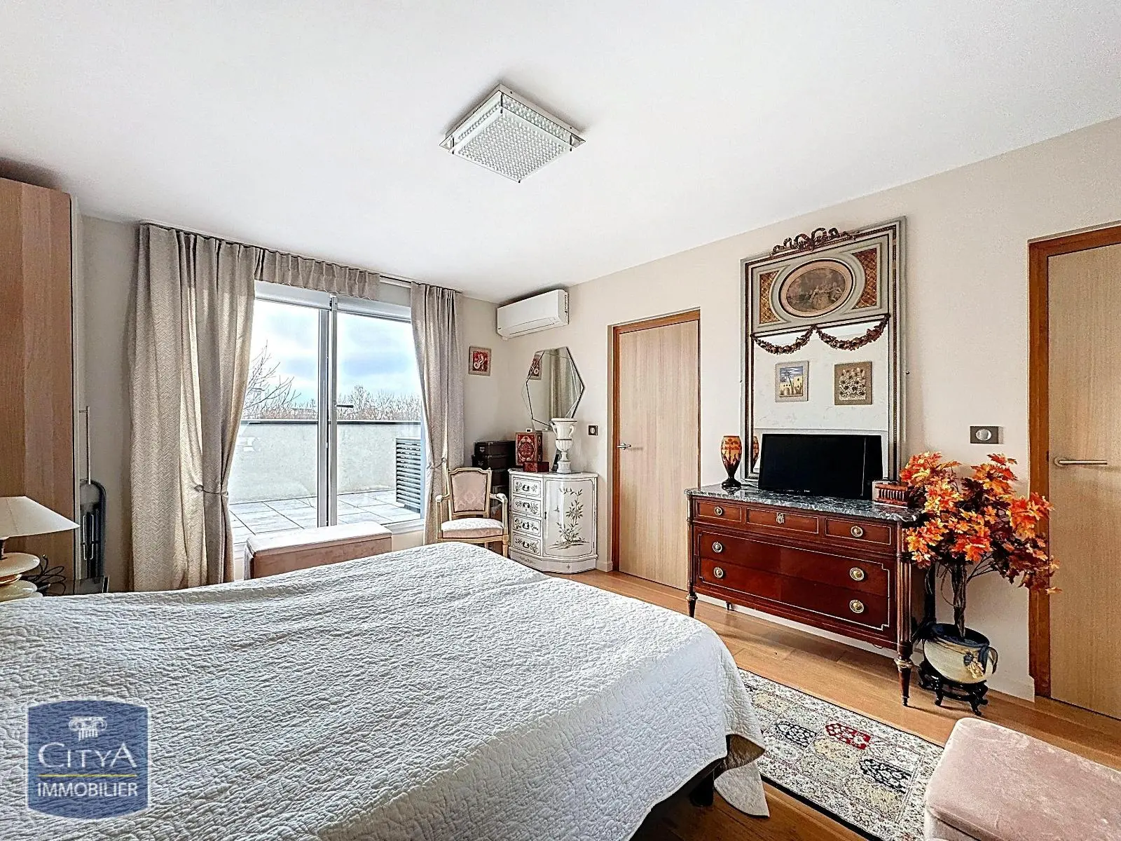 Photo 10 Appartement 4 pièces 168.51m²