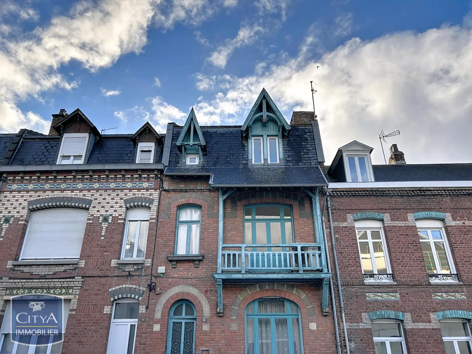 Photo 1 Maison 6 pièces 164m²