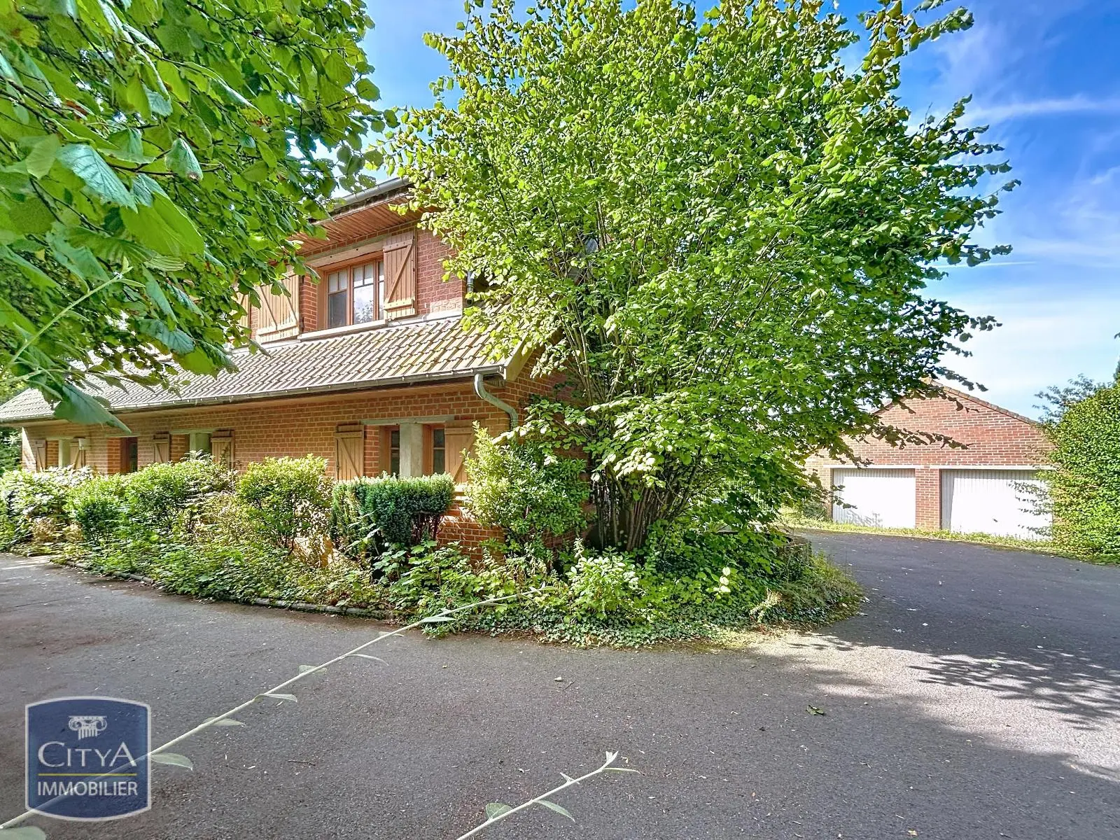 Photo 1 Maison 6 pièces 206m²