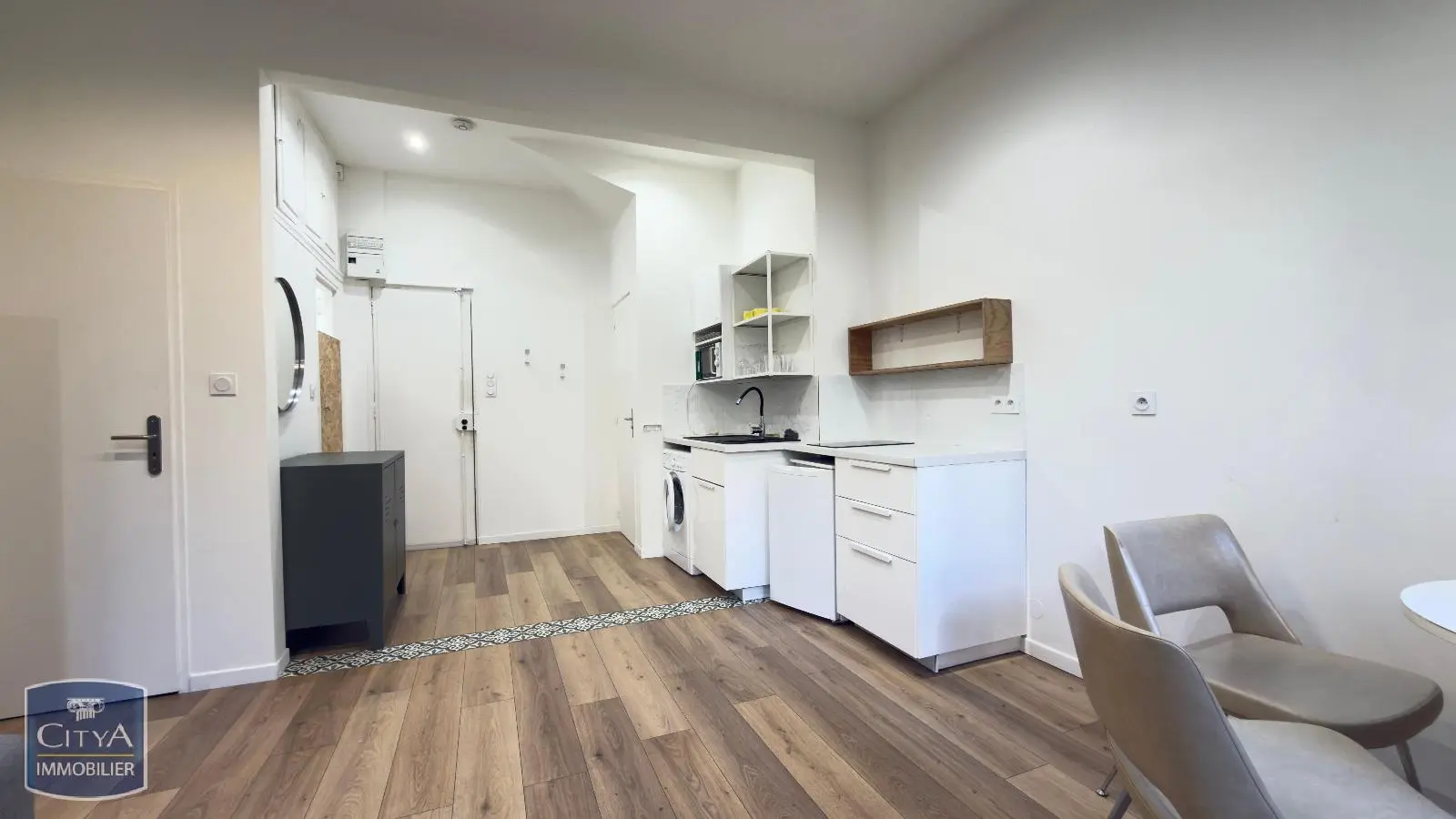 Photo 2 Appartement 1 pièce 25m²