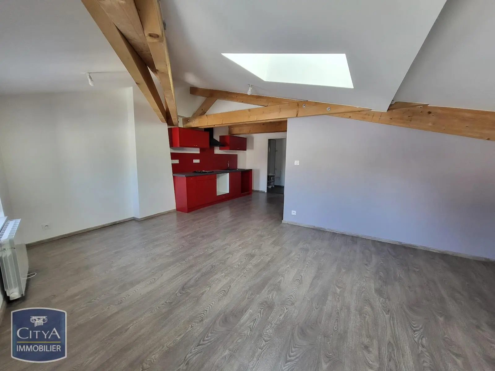 Photo 1 Appartement 4 pièces 80.48m²